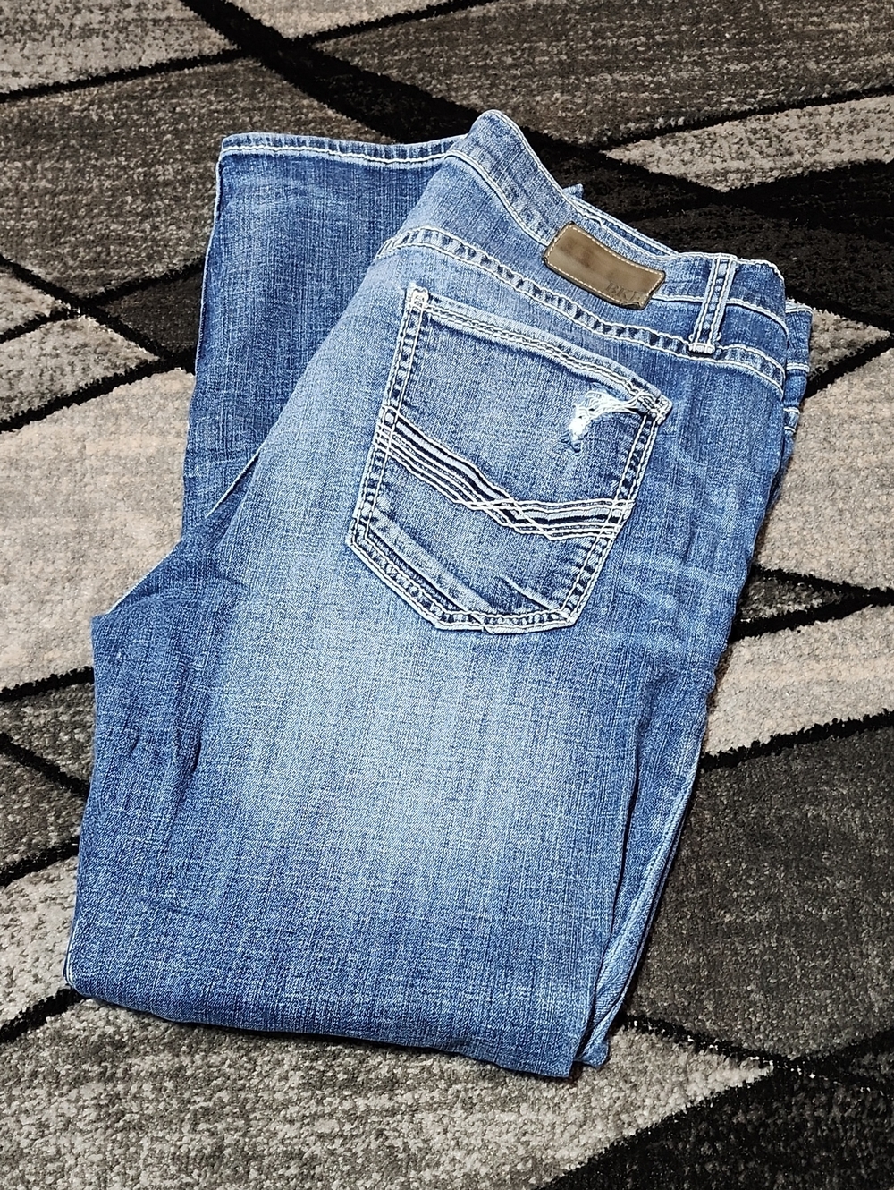 BKE MASON EMBROIDERED DISTRESSED STRAIGHT LEG DENIM JEAN